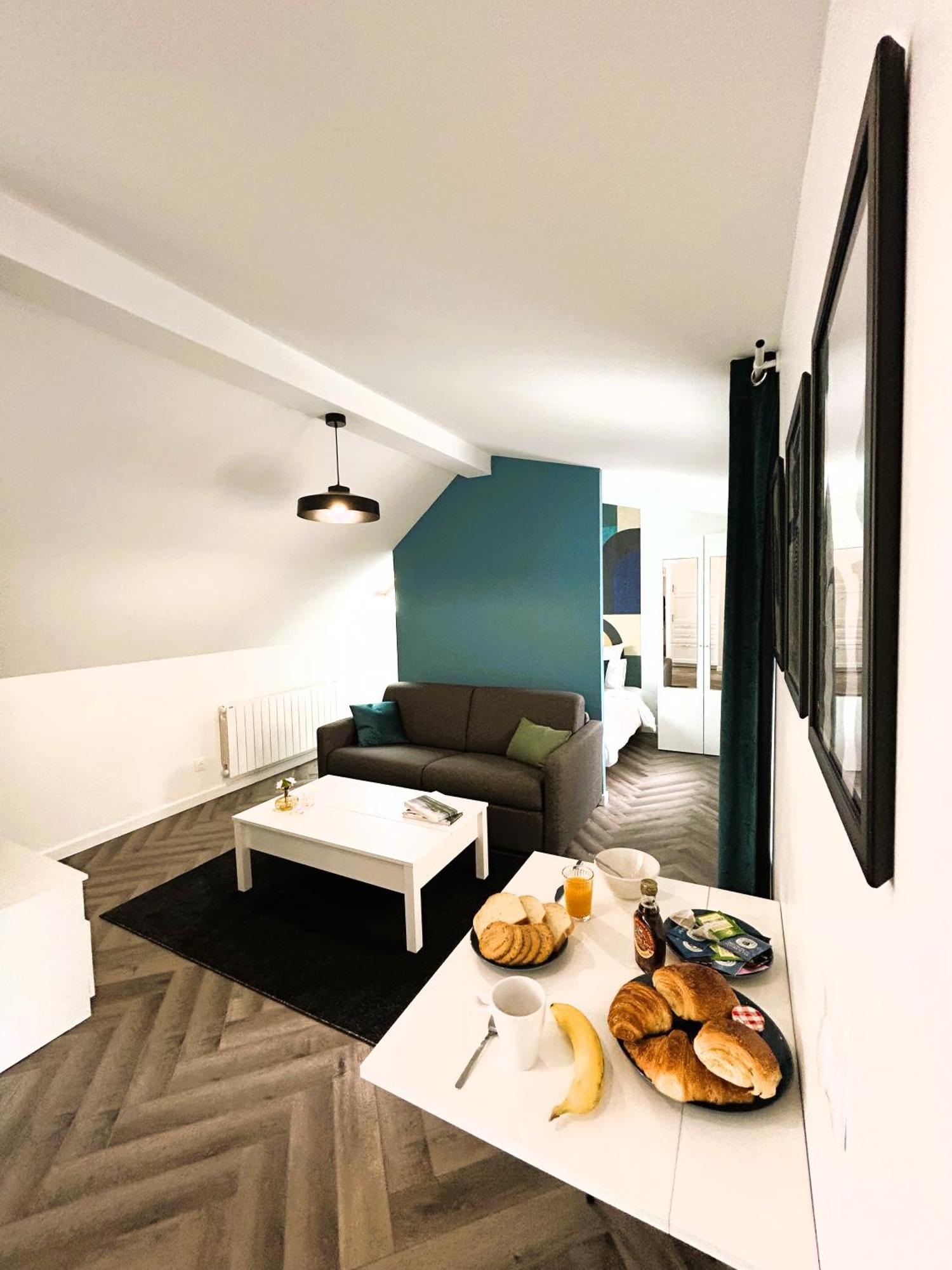 La Maison Hugo Montreuil  Eksteriør bilde